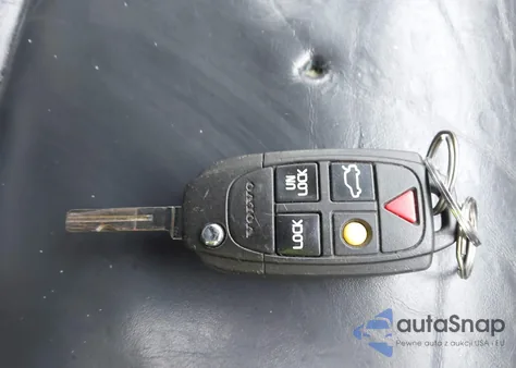 2014 Volvo Xc90 3.2 Platinum z USA, uszkodzony, nr VIN YV4952CZ3E1699864